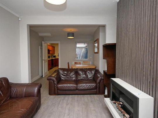 45 St. Judes Parade, Belfast, BT7 2GX - Photo 1