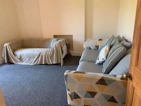 Ensbury Park Road, Ensbury Park, Bournemouth, BH9 - Photo 2