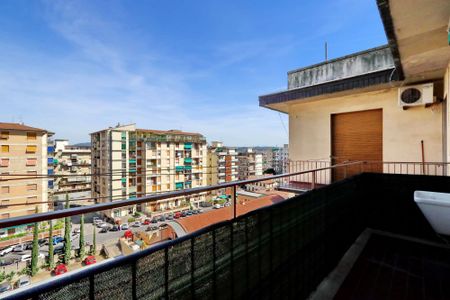 Bright room in Via Bellini - Photo 3