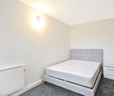 3 bedroom apartment to rent - Photo 5