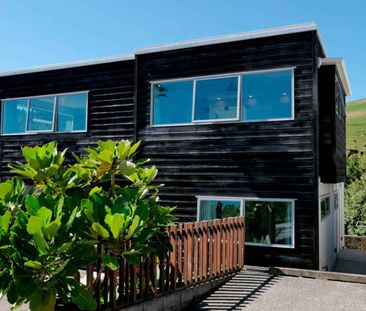 Elevated Living with Incredible Views - Photo 4