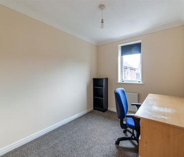 5 bed terraced house to rent in Hartford Court, Heaton, NE6 - Photo 3
