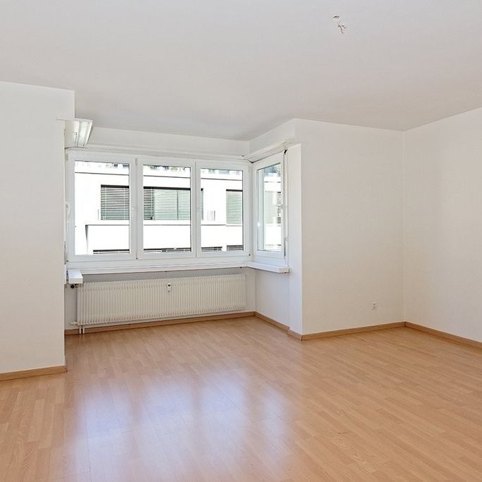 Rent a 3 rooms apartment in Basel - Photo 1