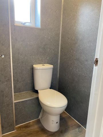 3 bedroom apartment to rent - Photo 4