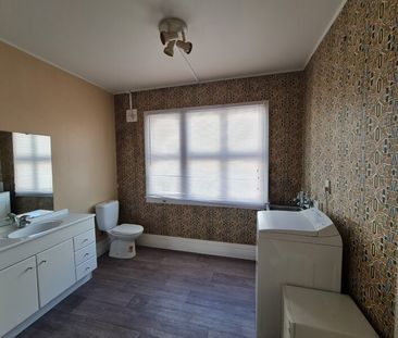 1 Bedroom Unit – Pets Negotiable - Photo 5