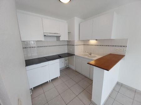 Location Appartement 2 pièces 45m² ARES 33740 - Photo 2