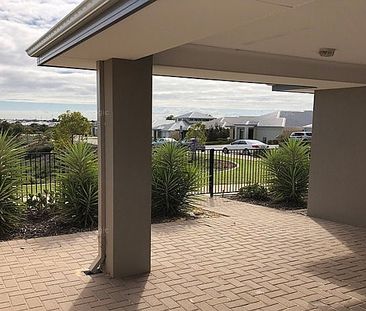 4 Lepley Lane, Hammond Park WA 6164 - Photo 4