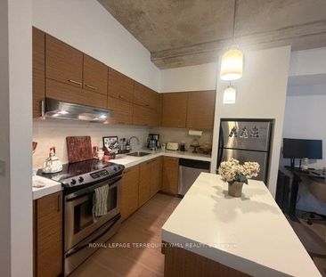 550 Wellington Lofts 55 , #310 - Photo 1