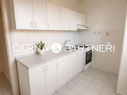 Pronájem bytu 2+1 55 m² - Photo 1