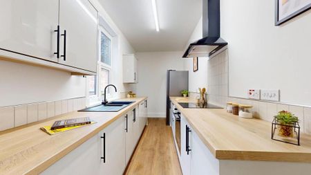 4 bedroom house to rent - Photo 2