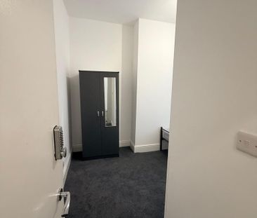 6 bedroom terraced house to rent - Photo 6