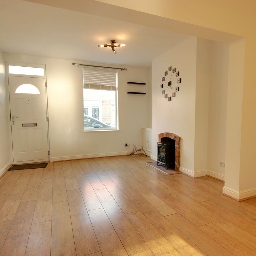 2 Bedroom - Photo 1
