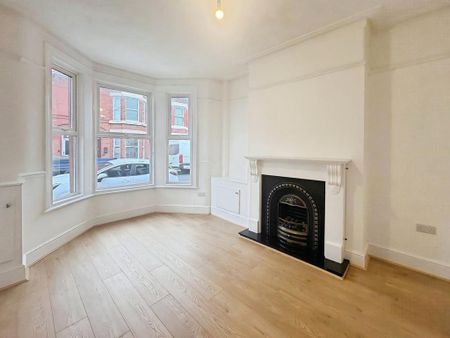 3 bedroom terraced house to rent - Photo 5