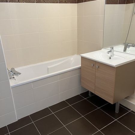T3 - Photo 3