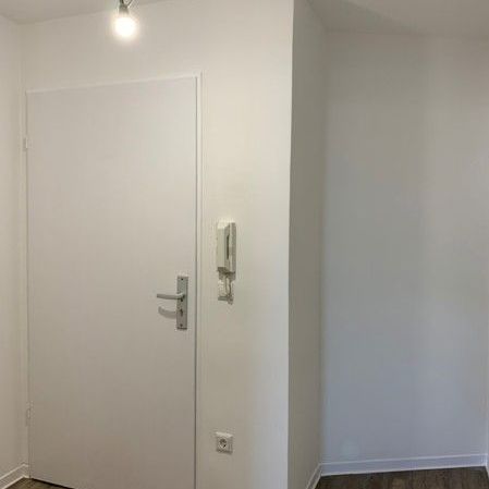 Praktische Singlewohnung im ruhiger Lage mit guter Anbindung - Foto 1