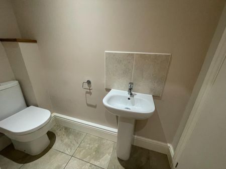 Park Farm Barns, Snitterfield - Photo 3