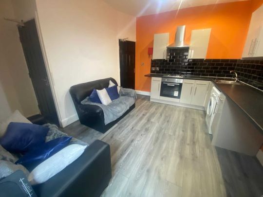 Osborne Street, Salford - Photo 1