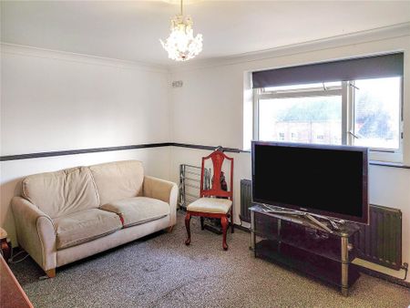 4 bedroom apartment to rent - Photo 2