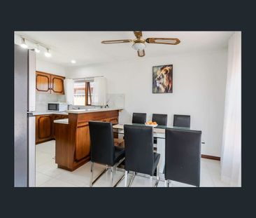 LOVELY 3BEDROOM HOMETTE - quiet no-thru Road! - Photo 3