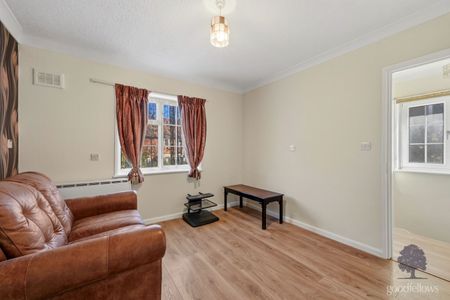 Love Lane, Morden, SM4 - Photo 5