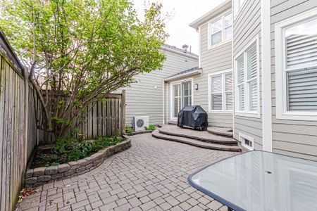 For Lease - 5 Chippenham Lane, Markham, Ontario - Photo 4