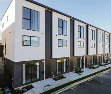 MANGERE BRIDGE, 4 BEDROOMS - Photo 5