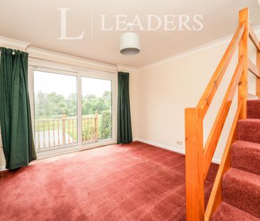 2 bedroom house to rent Riverside, Pixham, RH4 - Photo 1