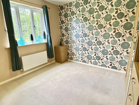 2 bedroom ground floor flat to rent - Photo 4