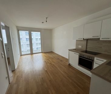 Günstige 2 Zimmerwohnung mit ruhigem Balkon in en Innenhof! Unbefri... - Foto 3