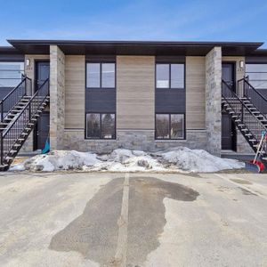 Magnifique 4 1/2 à PAPINEAUVILLE - Photo 2