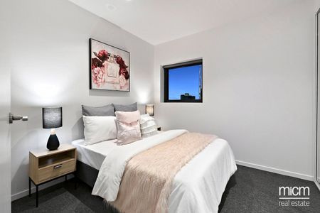2803/315 La Trobe Street - Photo 3