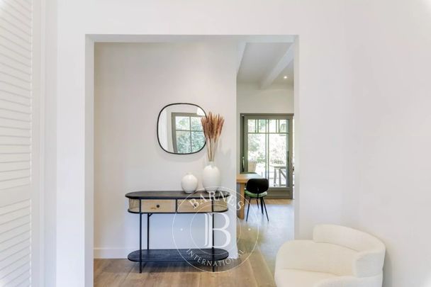 VILLA ROMALINE POUR 8 PERSONNES AVEC PISCINE CHAUFFÉE A DEUX PAS DE LA PLAGE PEREIRE À ARCACHON - Photo 1