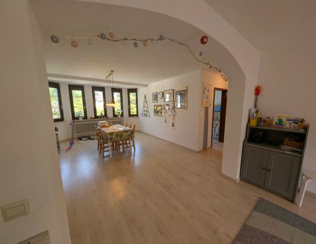 Großzügige 3,5-Zimmer-Wohnung mit 2 Balkonen perfekt gelegen in Böblingen - Photo 1