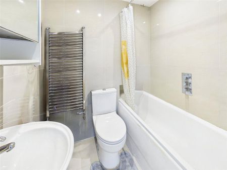 3 bedroom apartment to rent - Photo 5