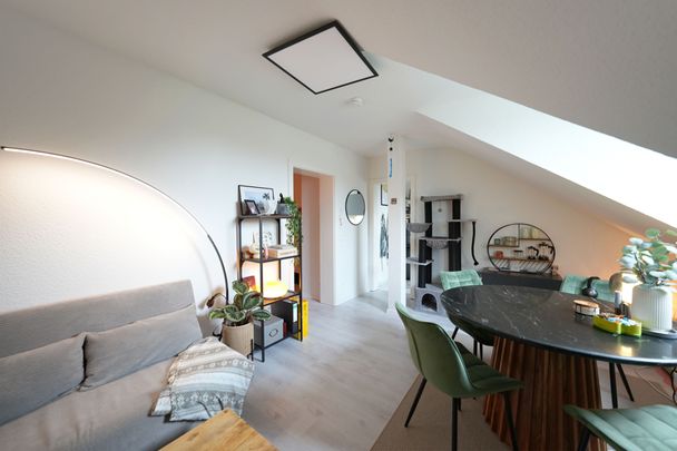 Gemütliche, grundsanierte Dachgeschosswohnung (2. OG) in begehrter Lage von Bockum - Foto 1