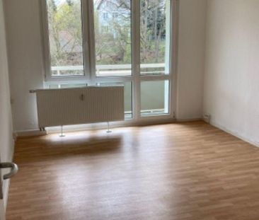 Hübsche Dreiraumwohnung am grünen Stadtrand - Foto 1