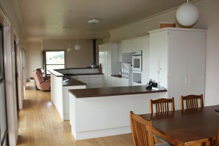 Country Homestead in Bungendore - Photo 3