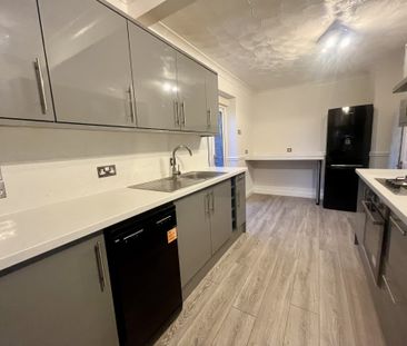 Park Avenue, Wakefield, Lofthouse - Photo 5