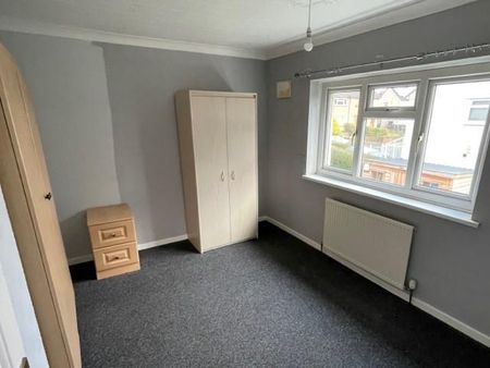2 bedroom semi-detached house to rent - Photo 2