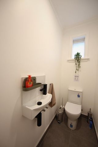 Mount Waverley - Photo 4