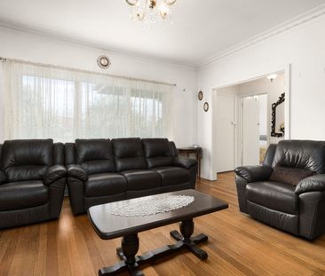 3 Red Hill Rd, Springvale, Vic 3171 - Photo 3