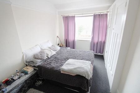 Harcourt Avenue, Sidcup, Kent, DA15 9LH - Photo 2