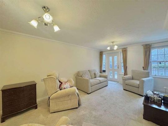 The Hart, Farnham, Surrey, Surrey, GU9 - Photo 1