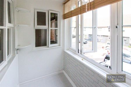 New Waverley Road, Noak Bridge, Basildon - Photo 3