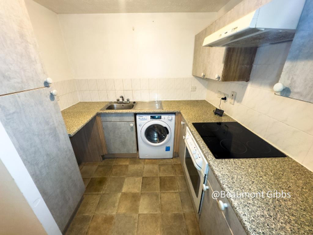 1 bedroom flat to rent - Photo 3