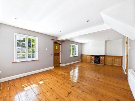 4 bedroom semi-detached house to rent - Photo 1