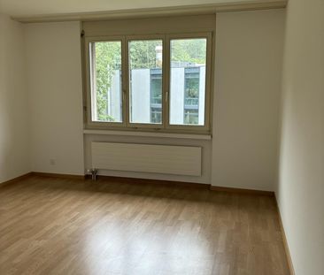 4.5 Zimmerwohnung in Fahrweid - Photo 2
