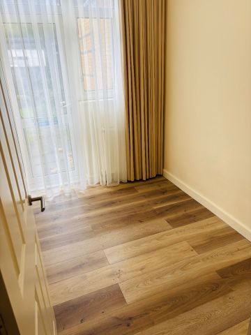 3 Bed Terraced House, Kimberley Avenue, E6 - Photo 5