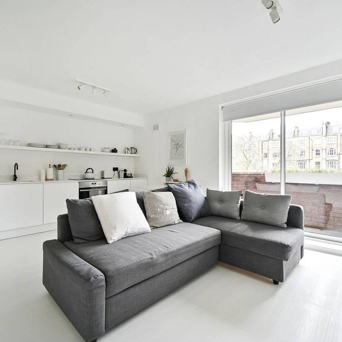 Studio to rent - Photo 1