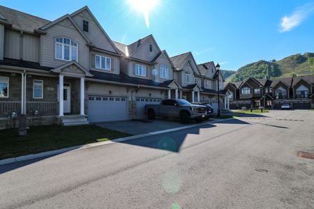 For Lease - 107 ROSIE Street, Blue Mountains, Ontario - Photo 3